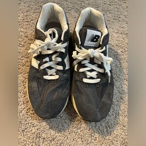 NWOT New Balance 57/40